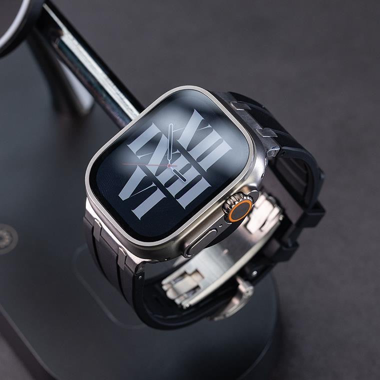 NovaLink tykk silikonrem til Apple Watch — titanadapter