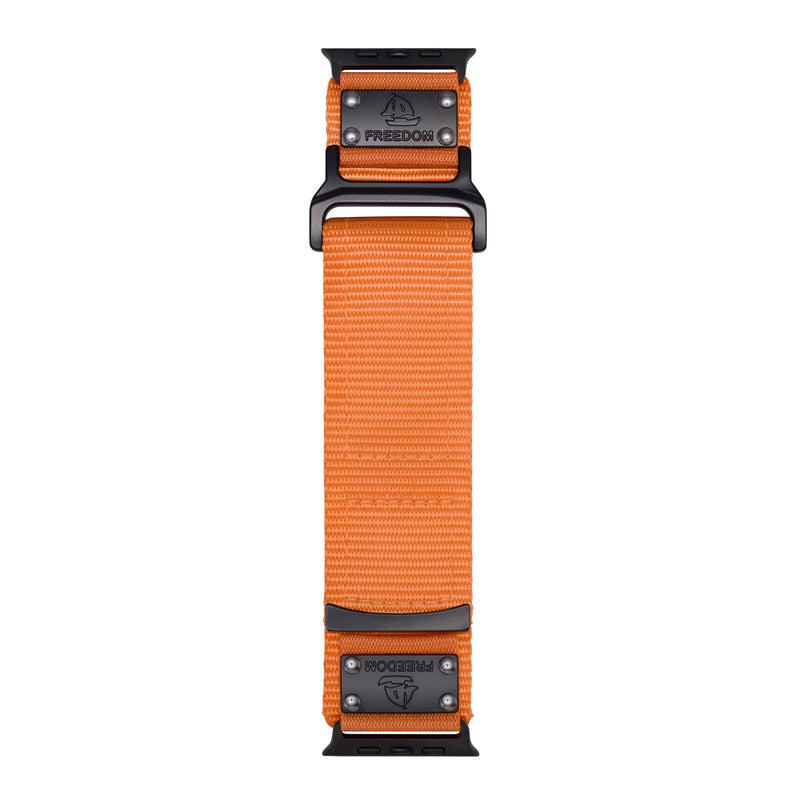 FREEDOM 30mm ultra széles nejlon Apple Watch-szíj, fém jelvényekkel