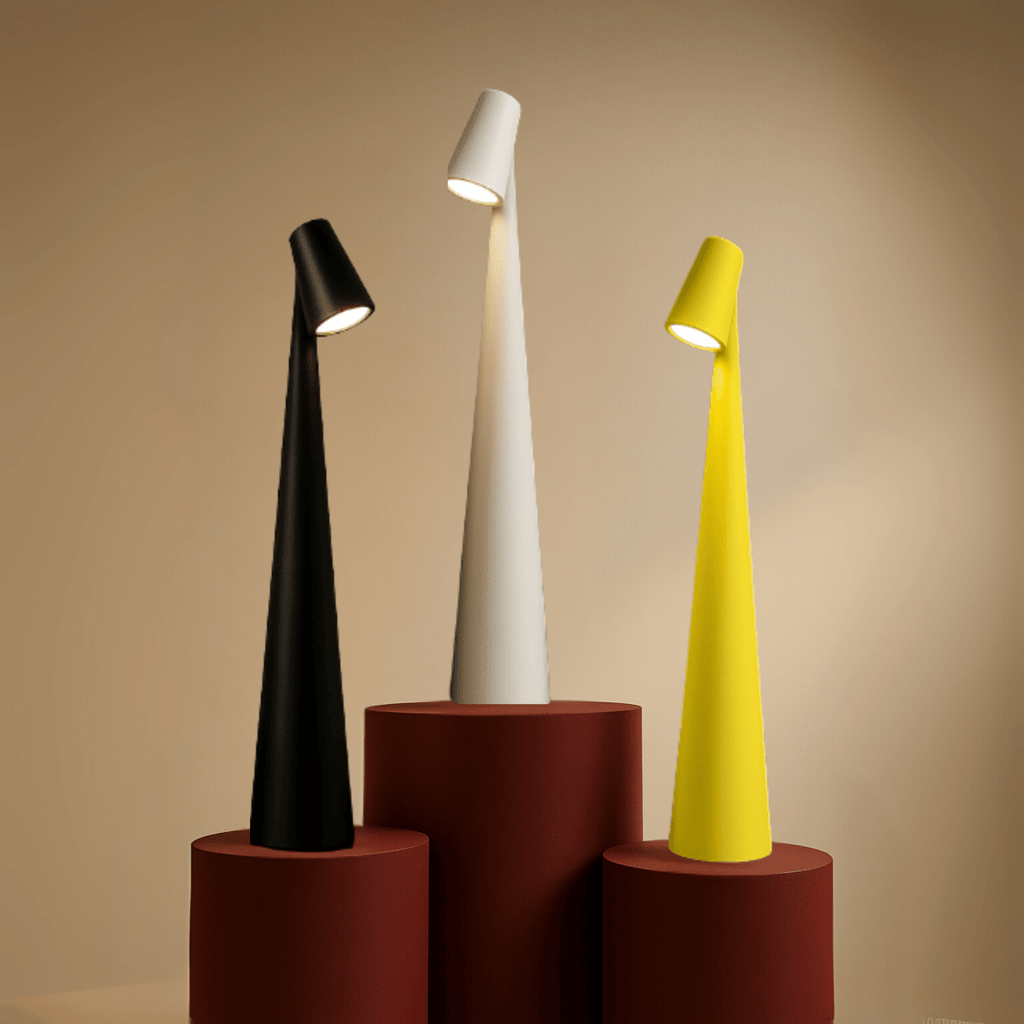 Genopladelig bordlampe i metal — stilfuldt ledningsfrit stemningslys