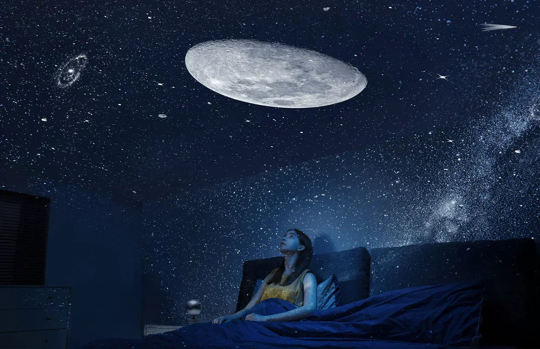 LumaNova LED-es hold- és galaxisvetítő lámpa — 12 filmkoronggal