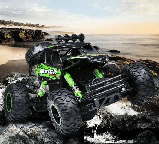 משאית מפלצתית על שלט ThunderRidge X4 — הנעת 4x4 לכל שטח