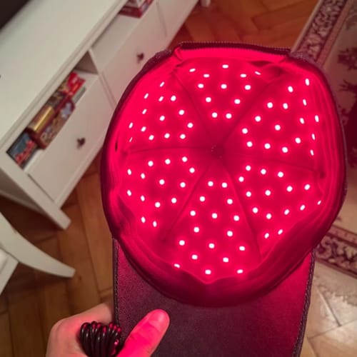 Rotlichttherapie-Kappe — 96 LEDs, rotes Licht mit 660 nm und nahinfrarotes Licht mit 850 nm