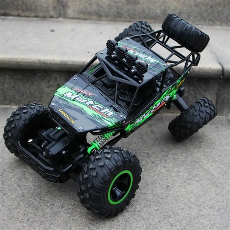 משאית מפלצתית על שלט ThunderRidge X4 — הנעת 4x4 לכל שטח