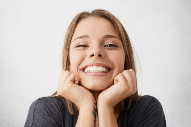 Prótesis dental — ajuste cómodo, sonrisa que aumenta la confianza