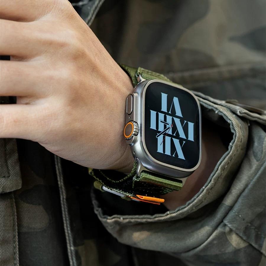 Designet, vevd nylonrem til Apple Watch — robust militærstil