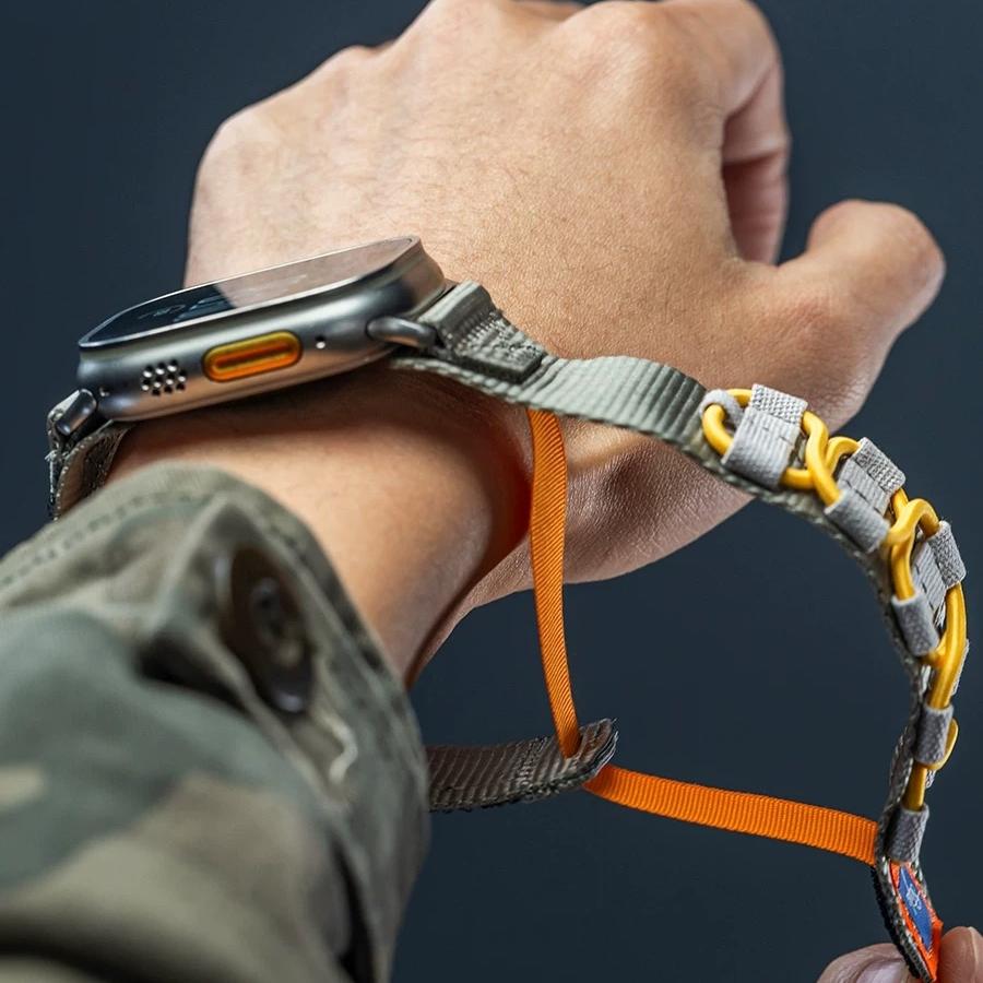 Designet, vevd nylonrem til Apple Watch — robust militærstil