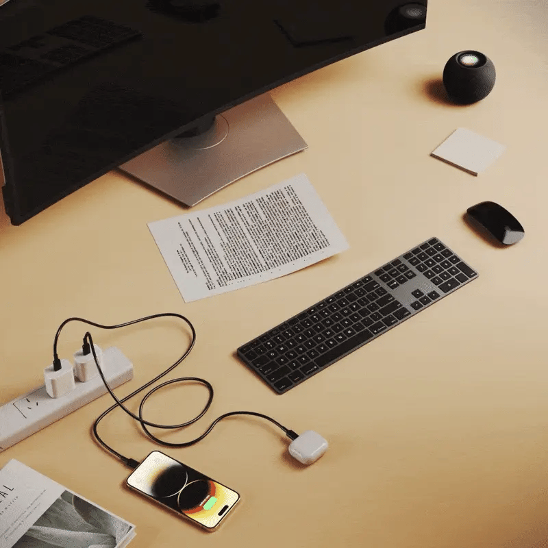 Tapis de bureau de recharge sans fil NovaCharge — Deux zones de charge rapide