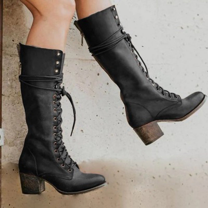 Botas altas hasta la rodilla de cuero negro, retro y con cordones — Tacón grueso