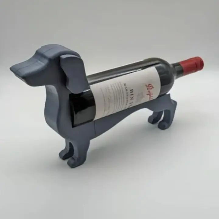 Weinflaschenhalter in Dackelform — Verspieltes Silhouettendesign