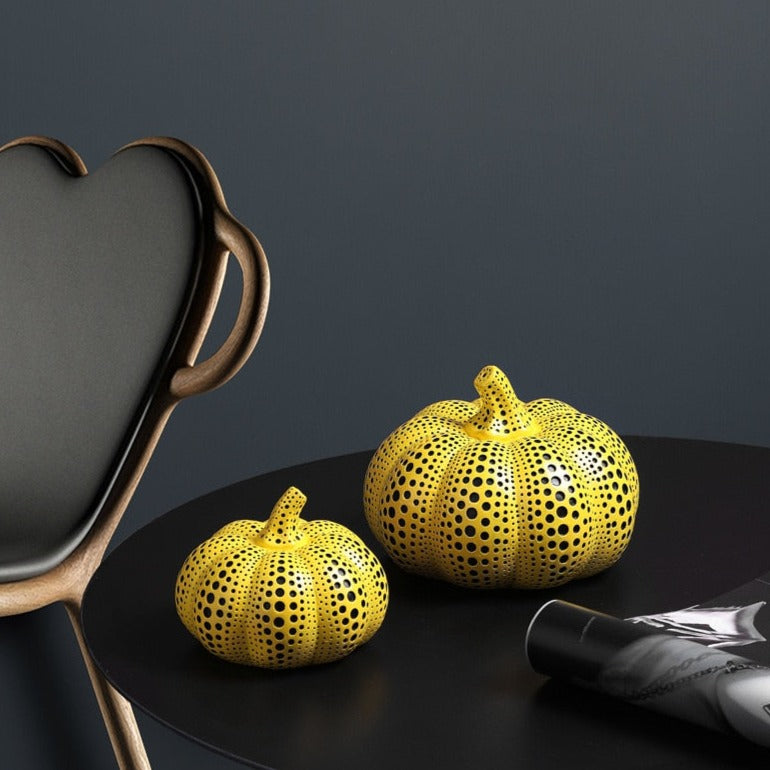 Kusama Yayoi Pumpkin Sculptures — Bold Form, Meticulous Detailing, Luxurious Finish