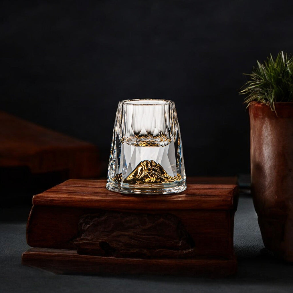 Håndlagde whiskyglass i krystall — sett med 2, gullflak