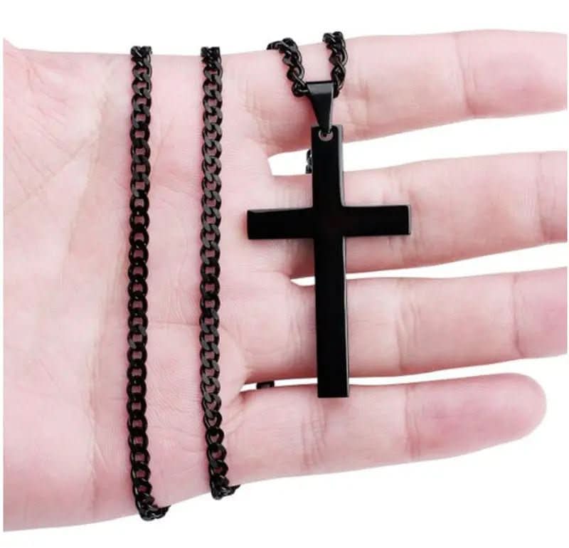 Aurelia férfi rozsdamentes acél kereszt nyaklánc — elszíneződésálló, 5 × 3 cm