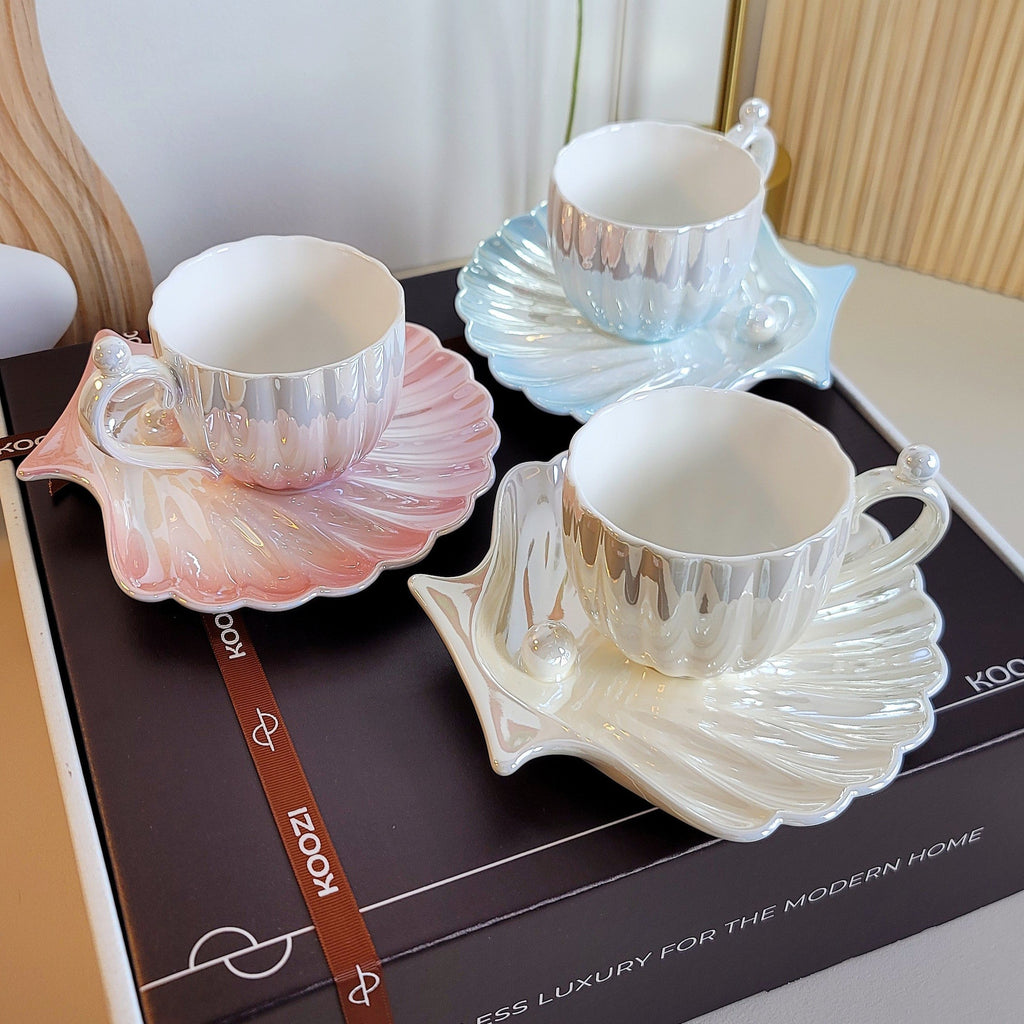 Sada šálků Ocean Pearl s duhově lesklou povrchovou úpravou – elegantní keramická kolekce | livraina