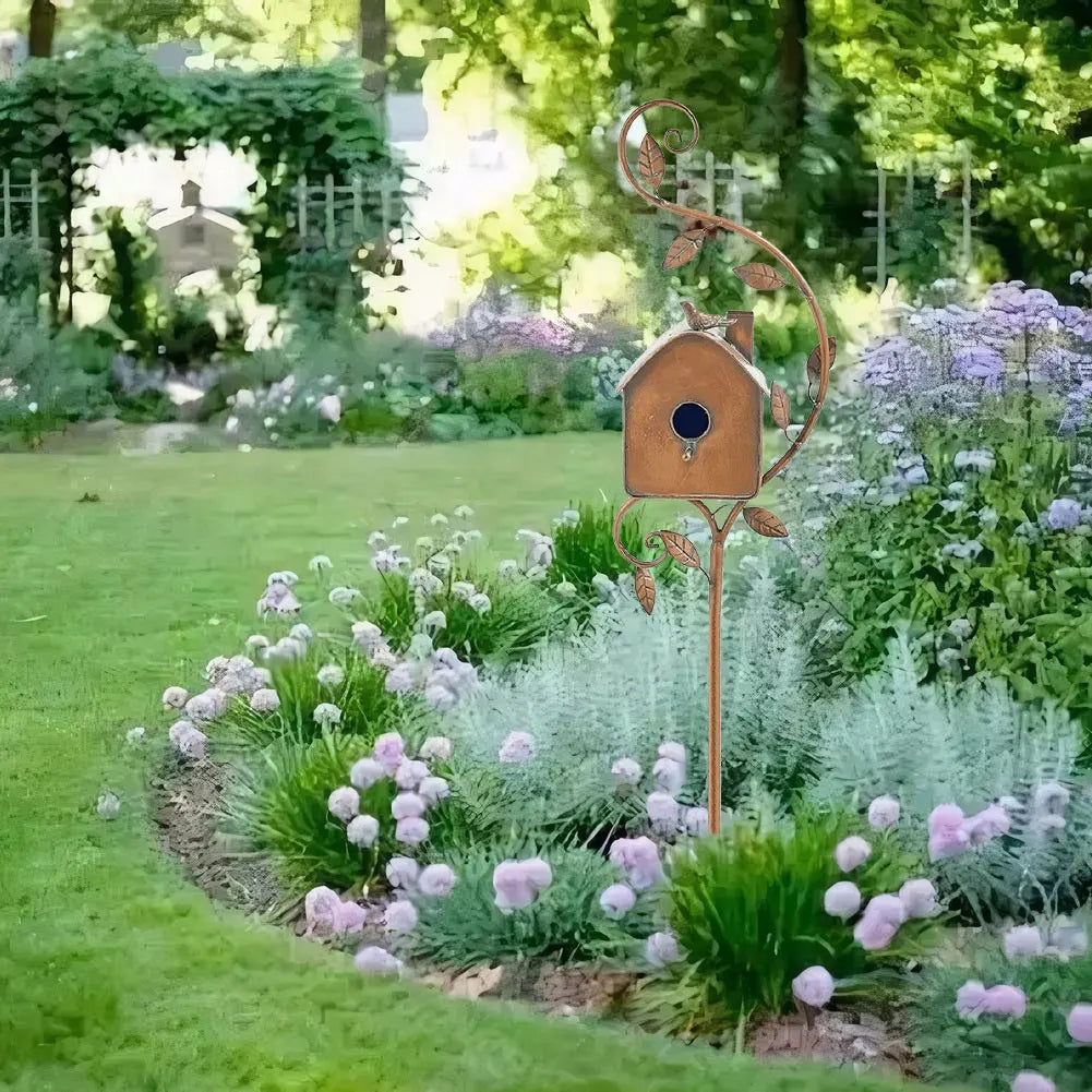 Metalen vogelhuisje van koper voor in de tuin — dubbele ingang, bladmotief