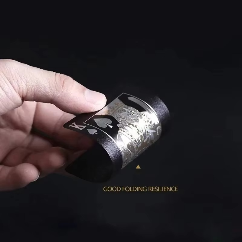 黑金防水扑克套牌——2.5 x 3.5英寸纸牌，金箔印刷