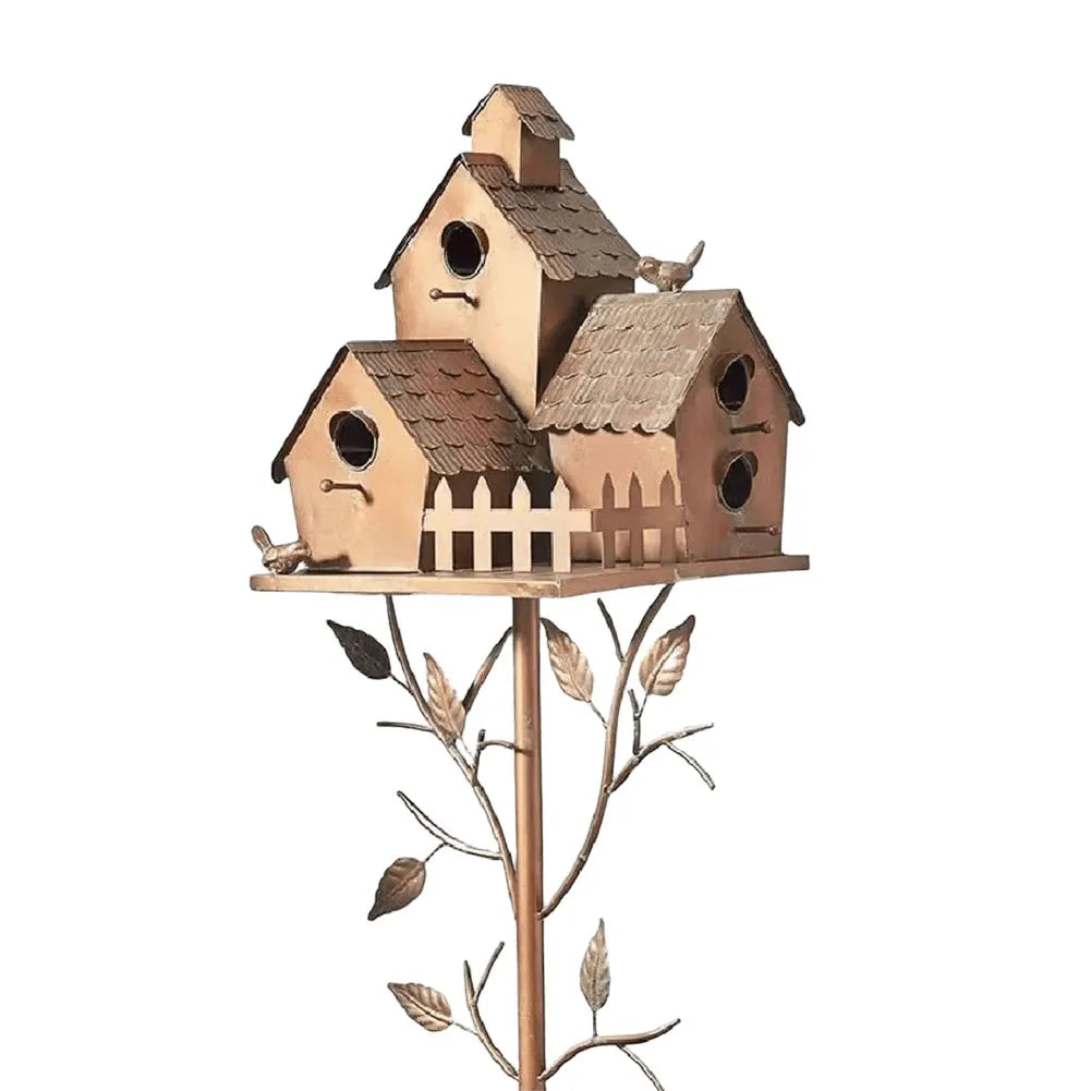 Metalen vogelhuisje van koper voor in de tuin — dubbele ingang, bladmotief