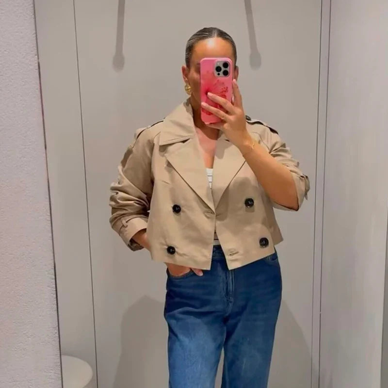 Aurora Vintage Double-Breasted Short Trench Coat — Turn-Down Collar
