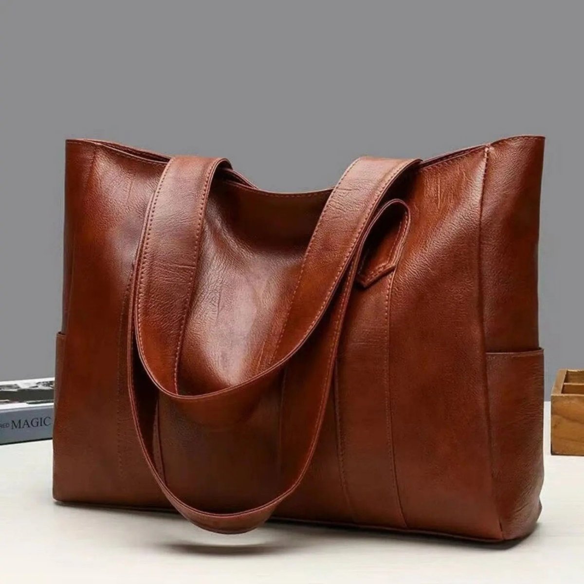 Lumera Smooth Leather Shoulder Bag — Elegant Retro Silhouette