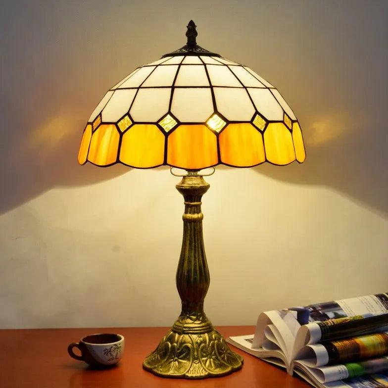 Barevné vintage skleněné stolní lampy v evropském stylu | livraina