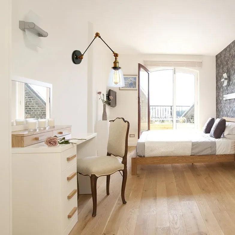 Schwarze Wandleuchte mit langem Arm im Messing-Eisen-Design | livraina