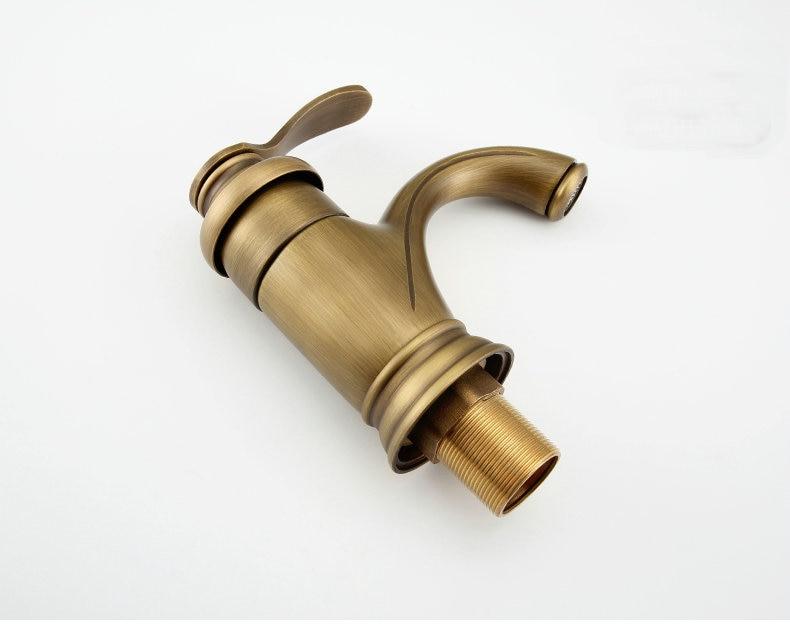 Miscelatore antico in ottone per lavabo da bagno — rubinetto per lavabo per impieghi gravosi