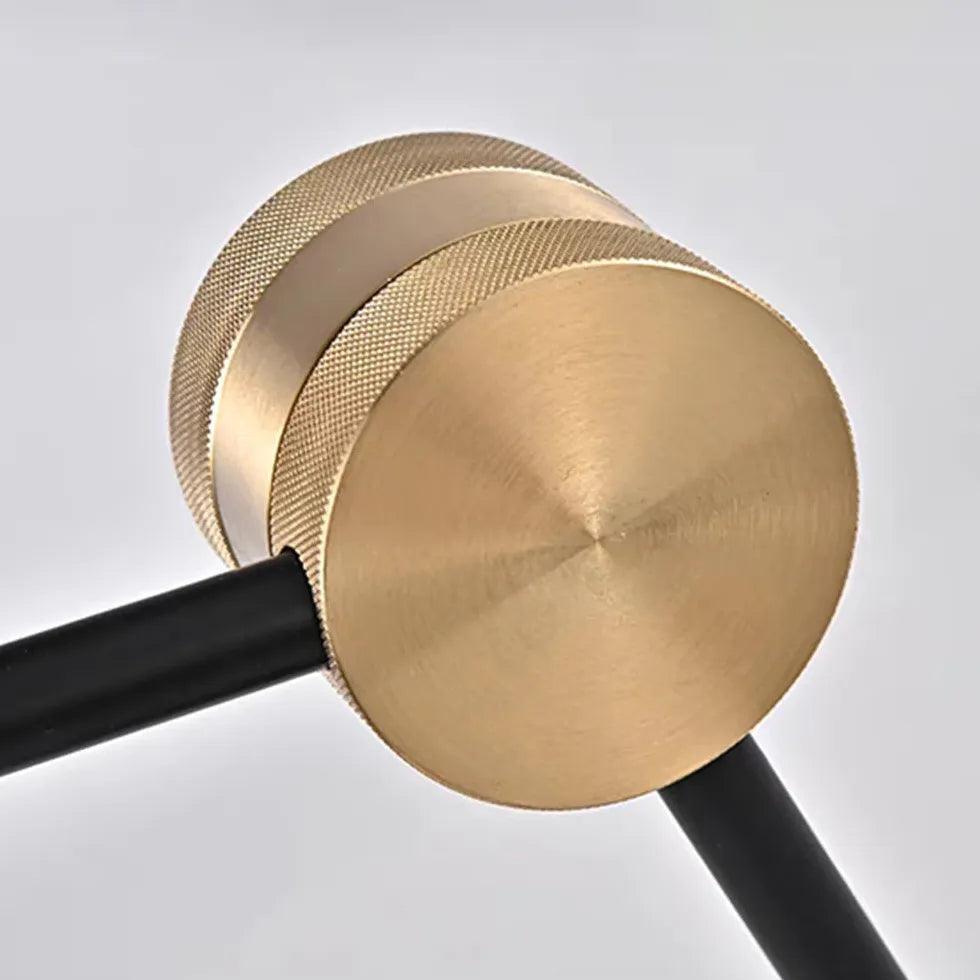 Schwarze Stehlampe im Metall-Trompetenstil | livraina