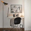 Zwarte industriële vloerlamp, verstelbaar en minimalistisch | livraina