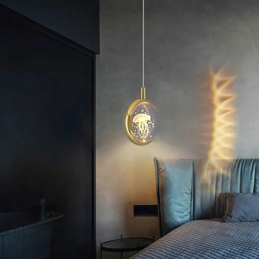 Umělecké závěsné svítidlo s kreativním křišťálovým designem | livraina