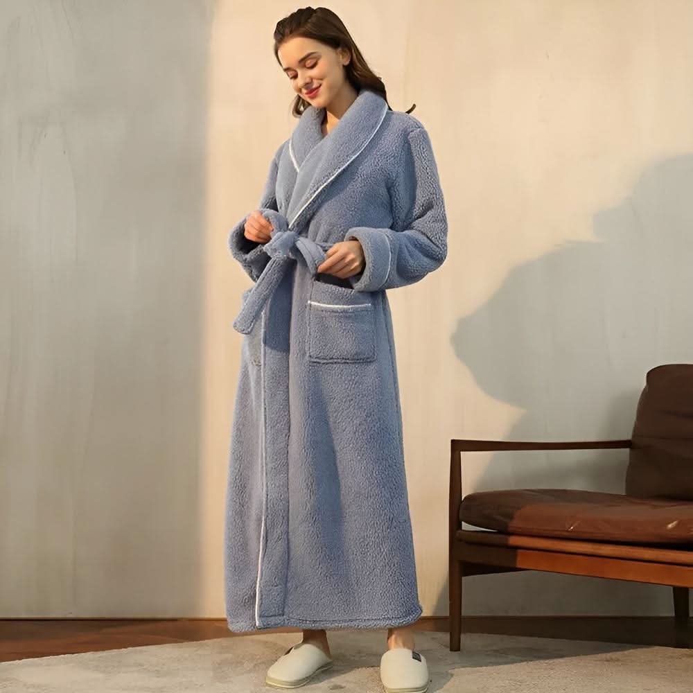 Vestaglia in pile sherpa color corallo alba — Colletto a scialle morbido, scollo aderente
