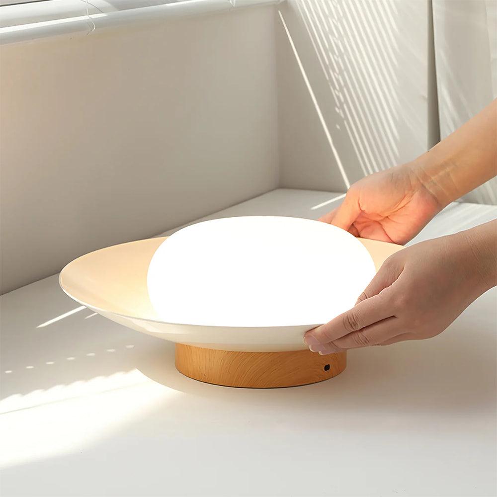 Cremefarbene Holz-Deckenleuchte für das Schlafzimmer | livraina