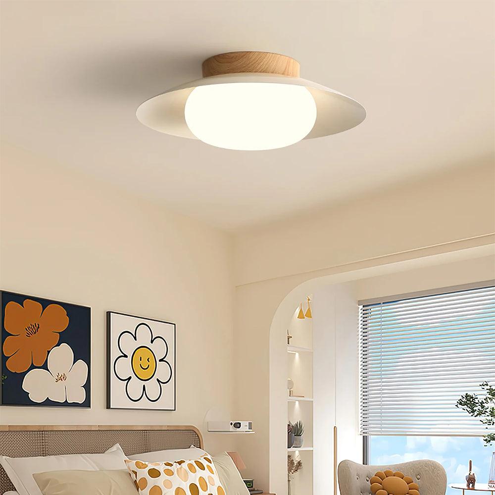 Cremefarbene Holz-Deckenleuchte für das Schlafzimmer | livraina