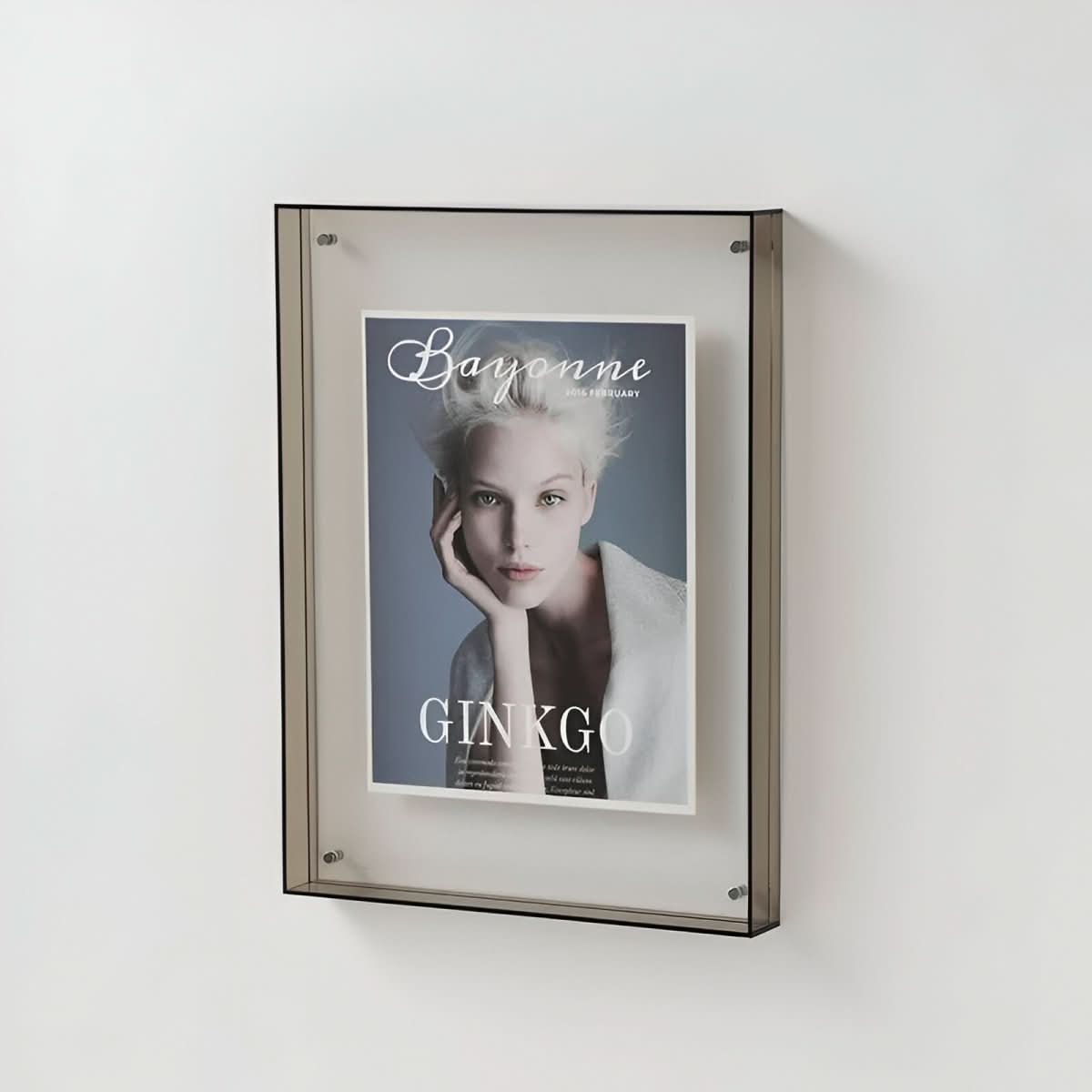 Cornice fotografica NovaGlass senza bordo in acrilico — finitura satinata premium, resistente alla frantumazione