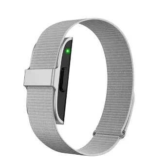AeroPulse waterdichte fitnesstracker — hartslag, zuurstof en activiteit