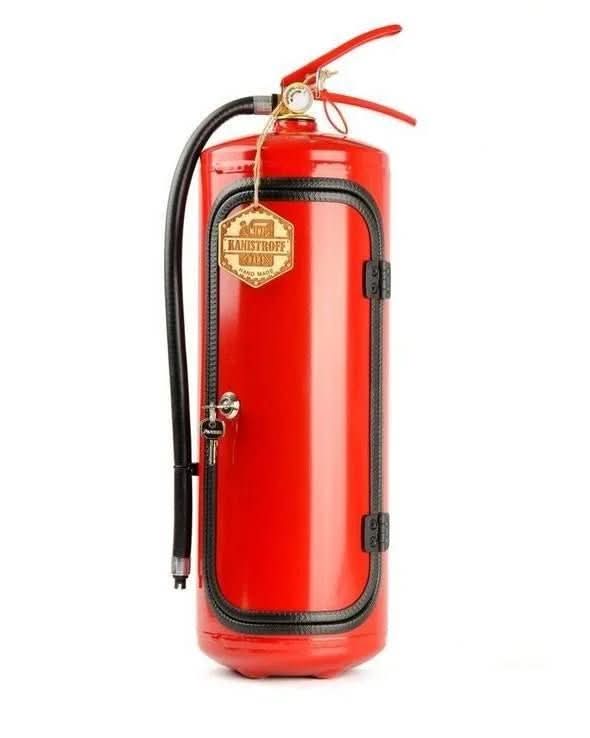 FlameVault Ukryty schowek na napoje w stylu gaśnicy