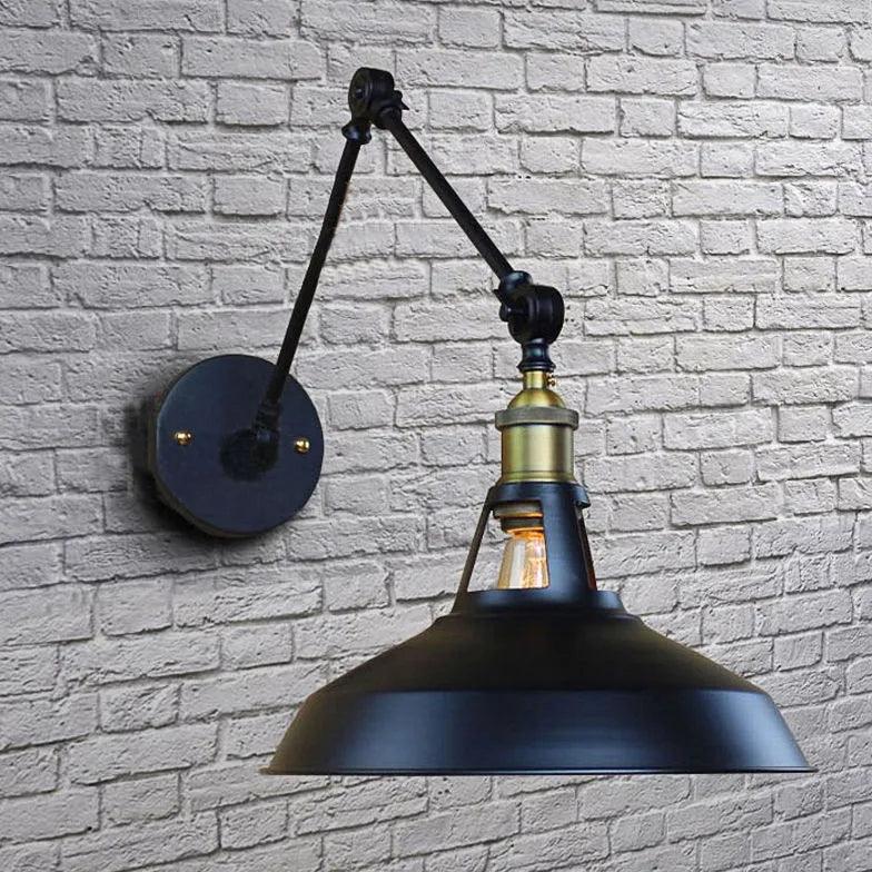 Industriell vegglampe i jern med pannemotiv i vintage-stil | livraina