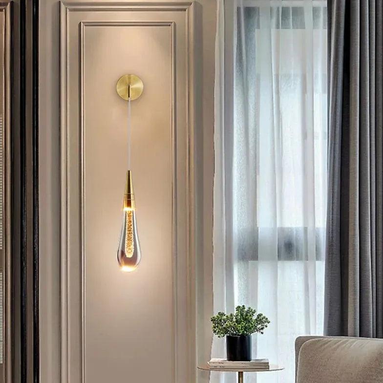 Elegantní dlouhé liniové křišťálové nástěnné svítidlo do ložnice | livraina