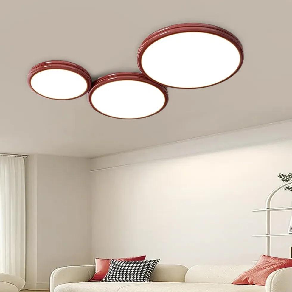 Cremefarbene runde Deckenleuchte mit drei Ringen für das Wohnzimmer | livraina