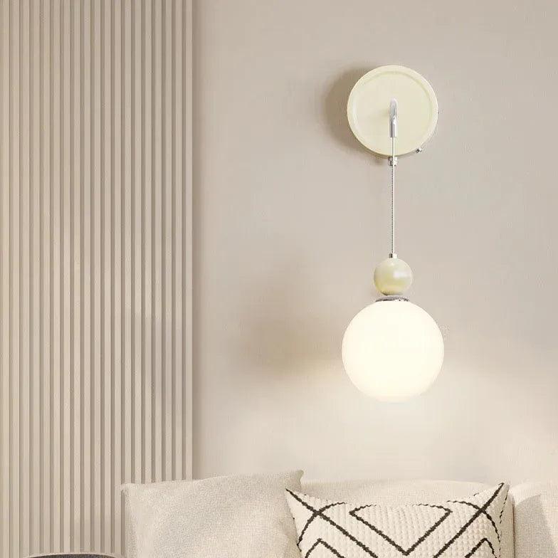 Modern, minimalista fali lámpa az ágy mellé | livraina