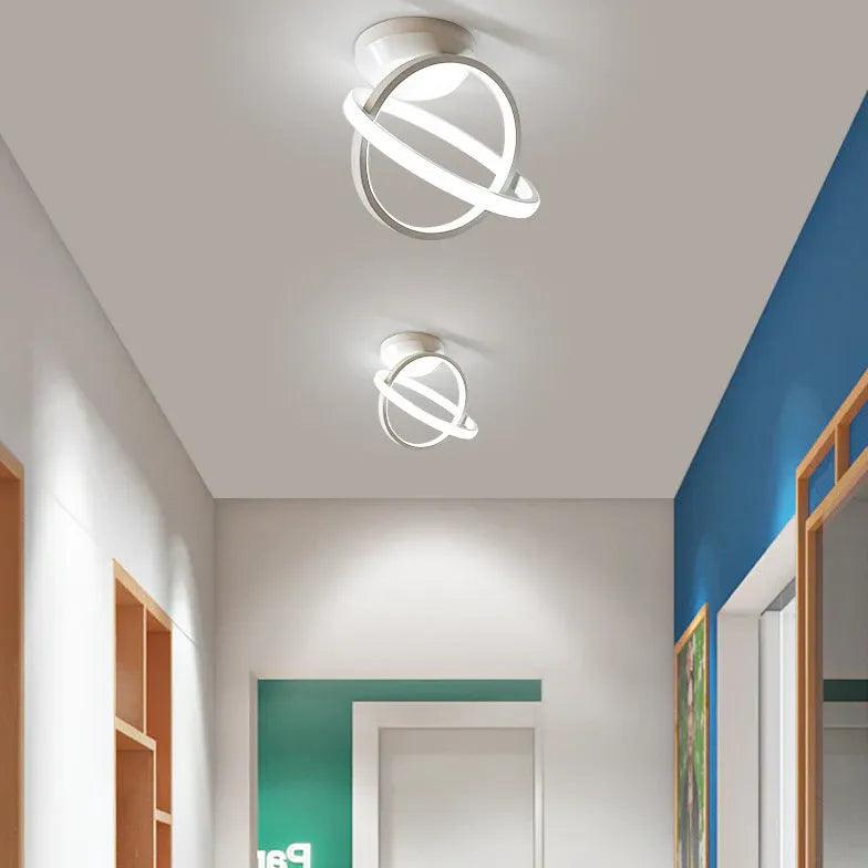 LED-loftlampe i moderne minimalistisk stil til gangen | livraina