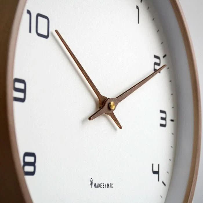 Reloj de pared de madera ArborLux — movimiento silencioso y estilo nórdico
