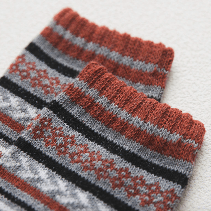 Wool Blend Nordic Socks — Scandinavian Pattern Winter Warmth