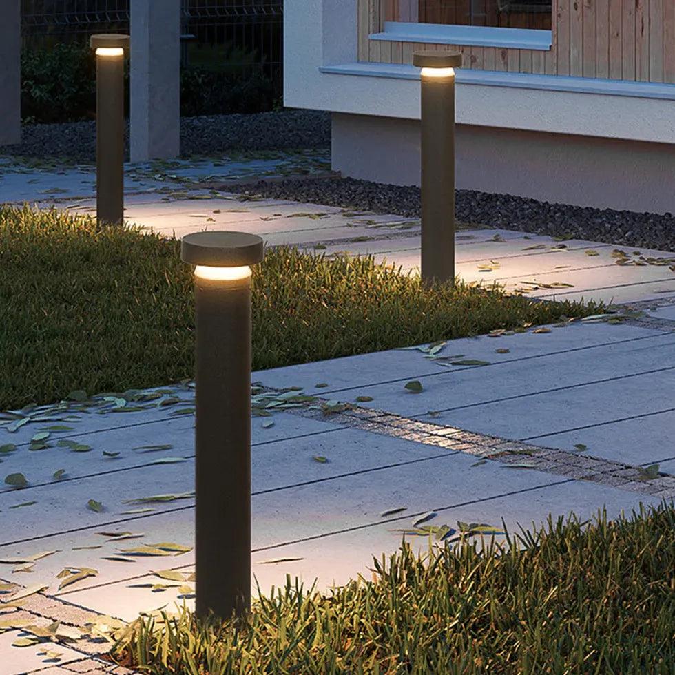 Wasserdichte Gartenpollerleuchten mit Erdspieß | livraina