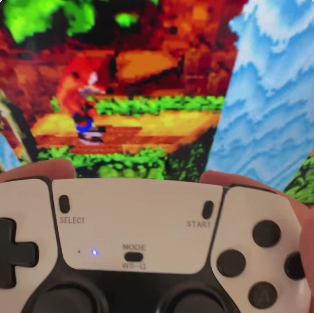 Novaplay Retro Console — 30.000 Classic Games, 2 Wireless Controllers