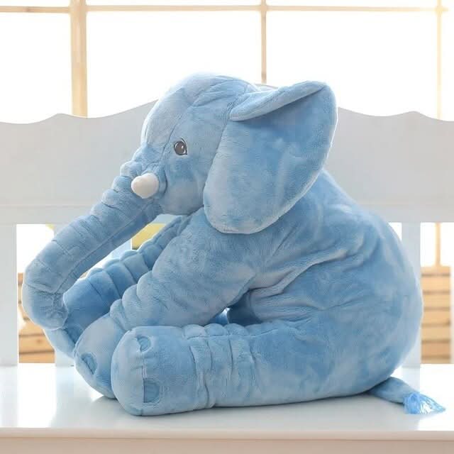 Plyšový polštářek ve tvaru slona CuddlePals — měkký mazlící polštář pro děti