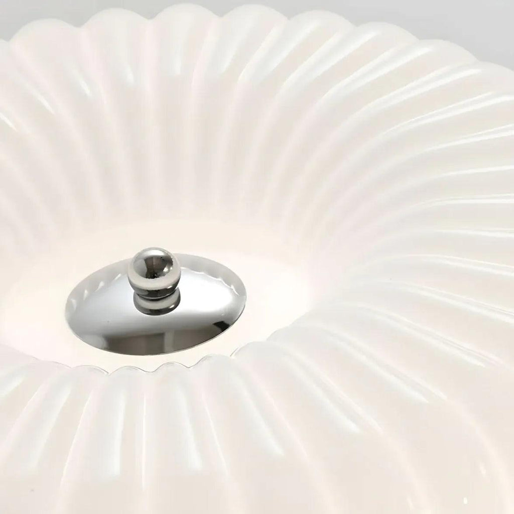 Runde LED-Glas-Deckenleuchte in Creme für das Schlafzimmer | livraina