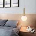 Pendellampor i glas med nordisk globdesign | livraina