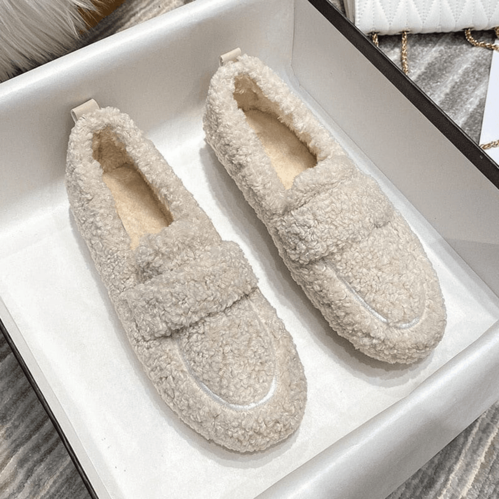 Zimní pantofle CozyNest — elegantní plyšové pohodlí pro chladné dny