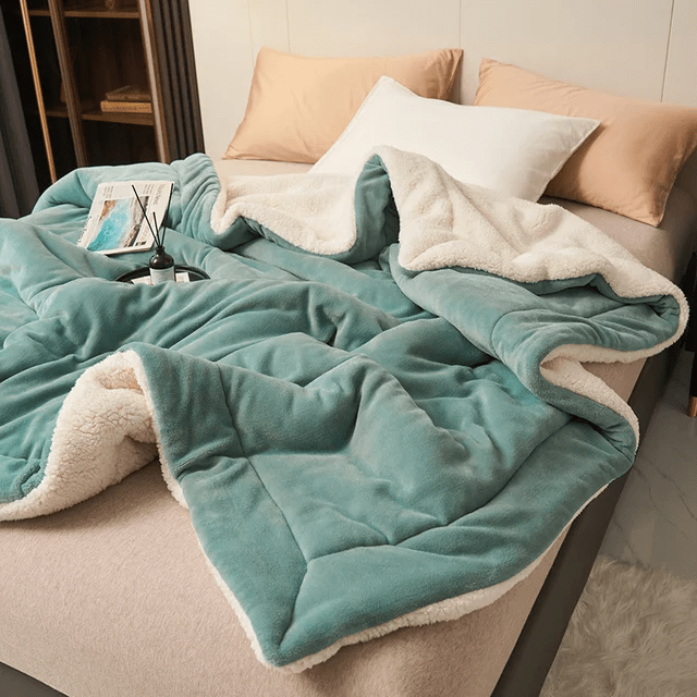 Pătură CozyNest Luxe din flanelă fleece plușată — Căldură și moliciune