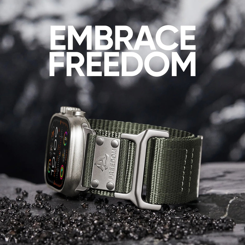 FREEDOM 30mm ultra széles nejlon Apple Watch-szíj, fém jelvényekkel