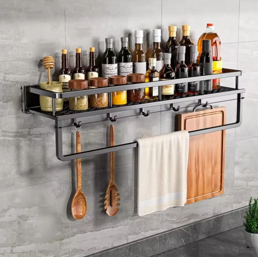 Estante de cocina metálico de pared — Perfil delgado, estilo contemporáneo